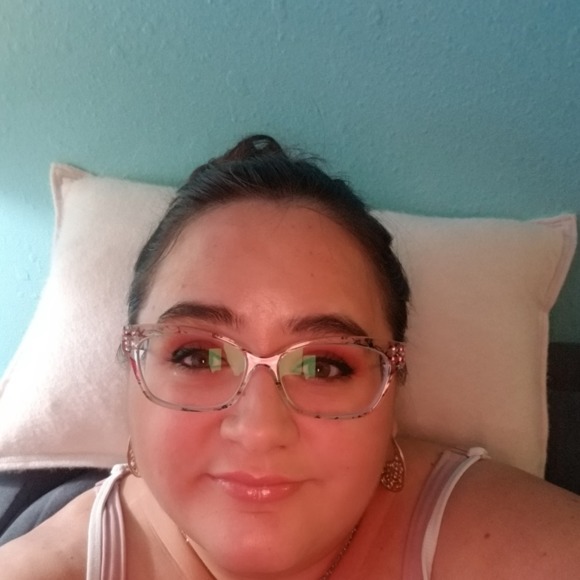 Meet your Posher, Brittney - Picture 1 of 1